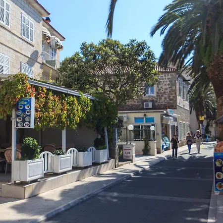 Orange Podgora (Split-Dalmatia)