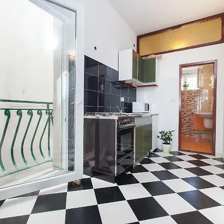 Apartment Orange