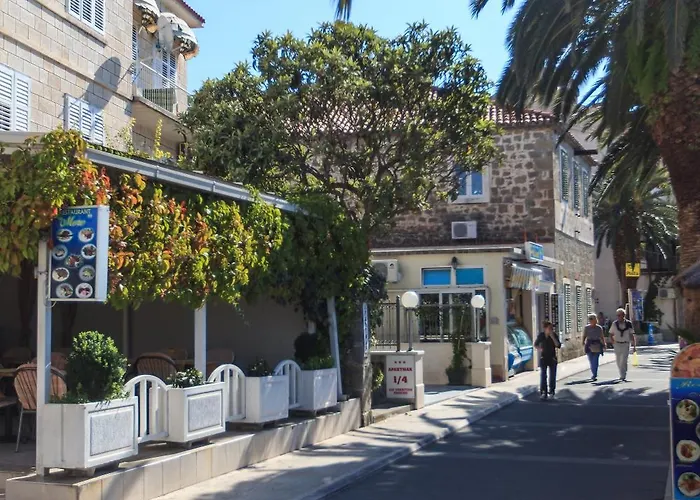 Orange Podgora (Split-Dalmatia)